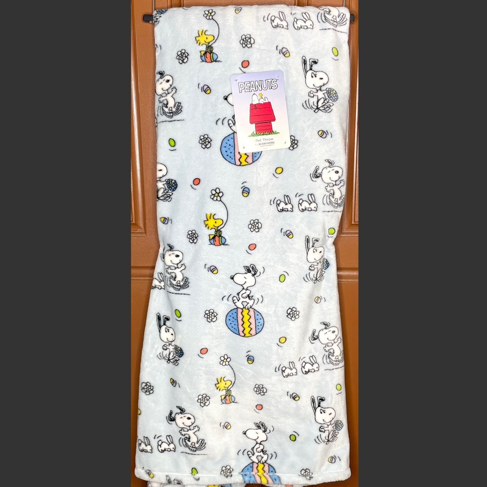 Peanuts Easter Throw Blanket
